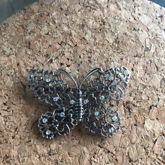 Vintage Liz Claiborne 2” Filigree and Rhinestone Silver Tone Brooch - Picture 6 of 6